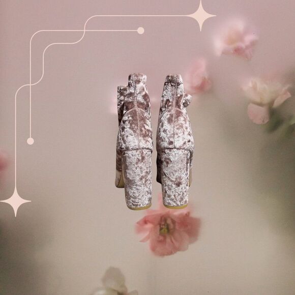 JustFab 'Rosanna' Crushed Velvet Ankle Bootie - Lilac - Size US 7 - Pristine! - Picture 5 of 11